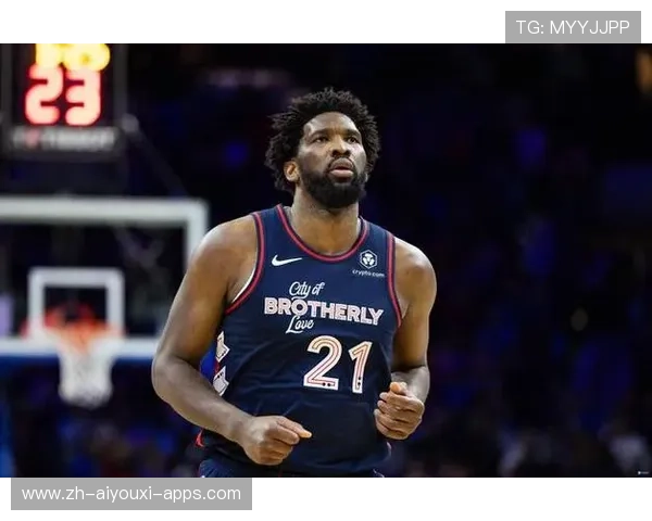 恩比德转身勾手命中,费城内线统治感上线 恩比德转身勾手命中,费城内线统治感上线